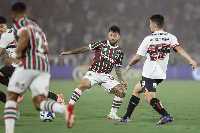Fluminense Humilha São Paulo com Goleada Histórica no Maracanã