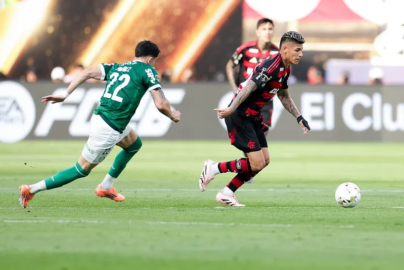 Palmeiras e Flamengo empatam em jogo tenso na Libertadores