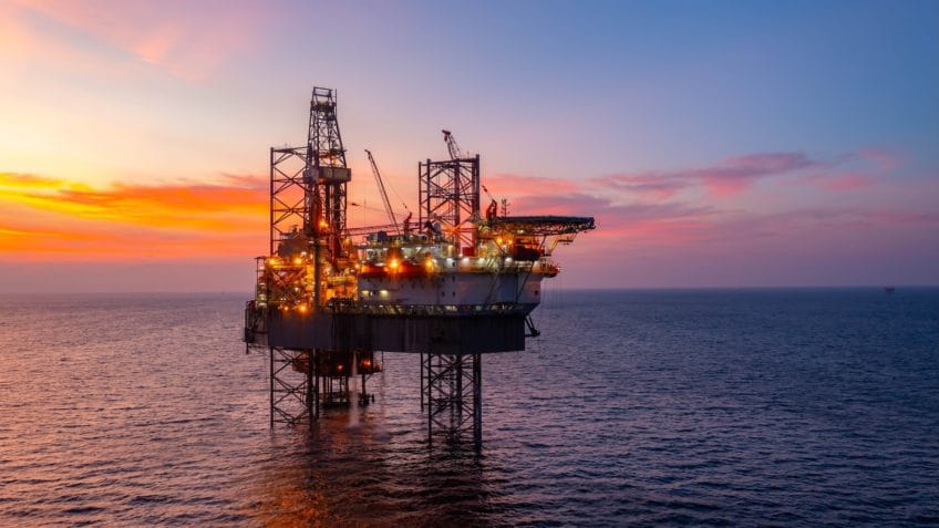 Brasil Diminui Dependência Externa de derivados de petróleo