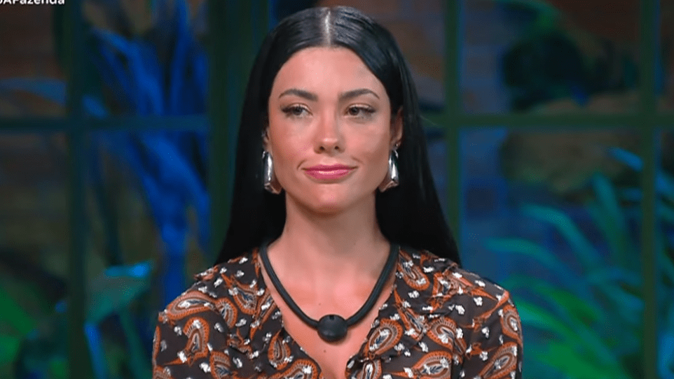 Rayane Figliuzzi se despede de a Fazenda 17