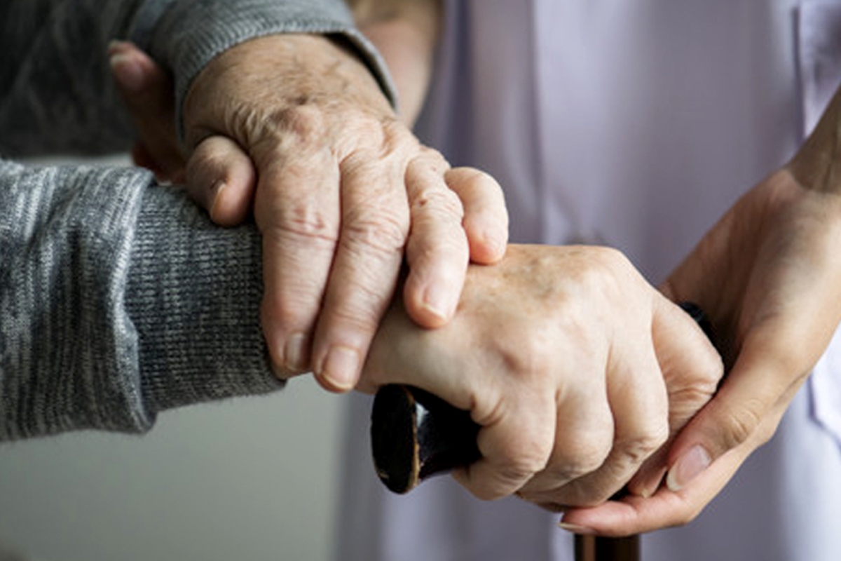 TST nega adicional de insalubridade para cuidador de idosos