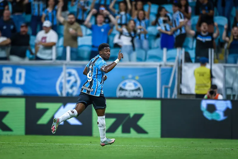 Grêmio Busca Vaga na Sul-Americana Contra o Sport Rebaixado
