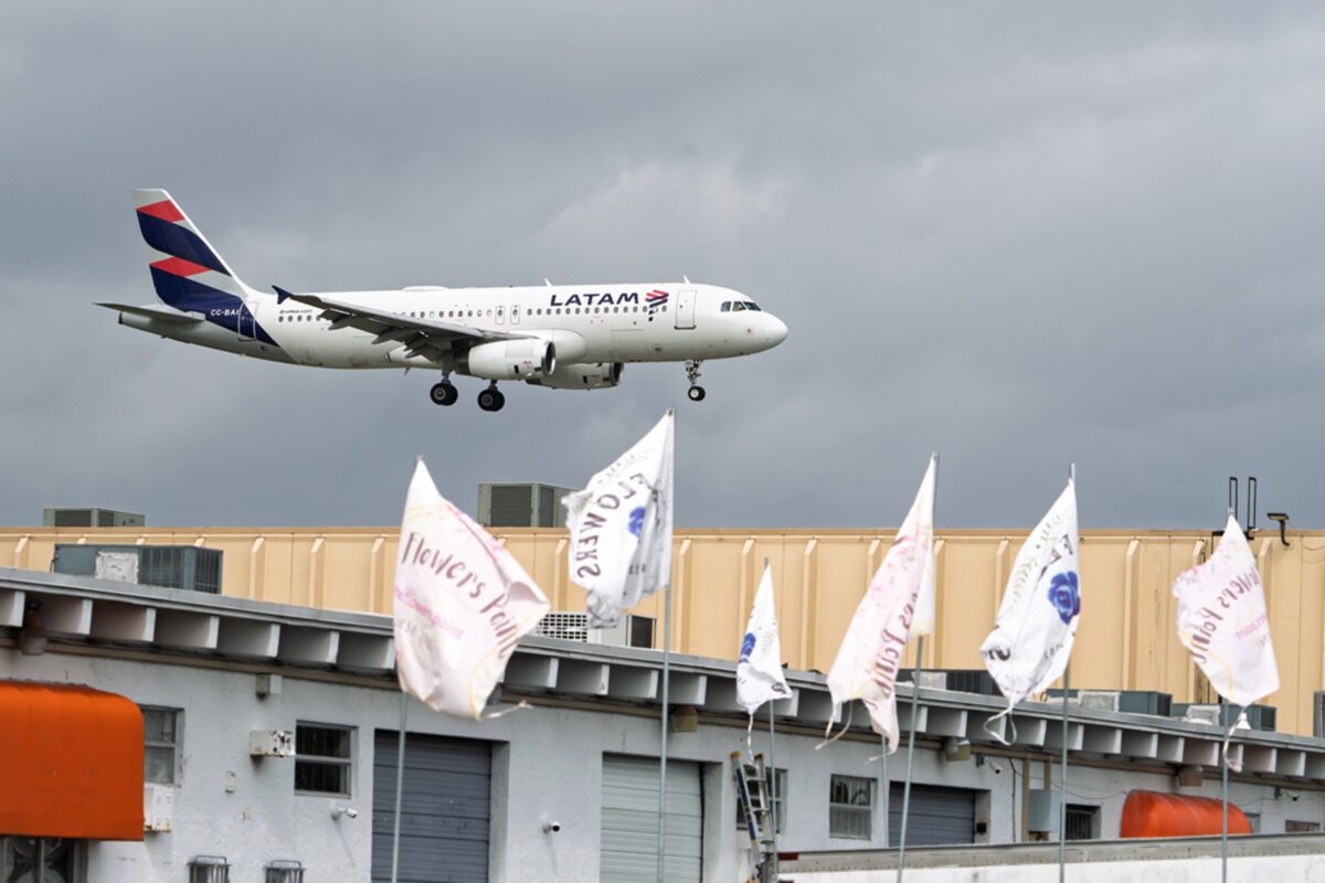 Procon SP Notifica Latam sobre Banheiro Premium em Aviões