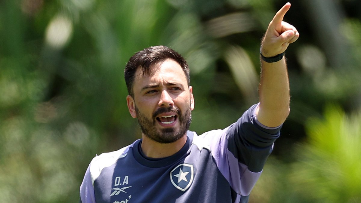 Botafogo Enfrenta Cruzeiro com lista Extensa de desfalques