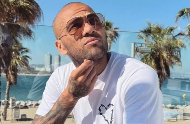Daniel Alves Acionado na Justiça por Dívida de IPVA na Bahia