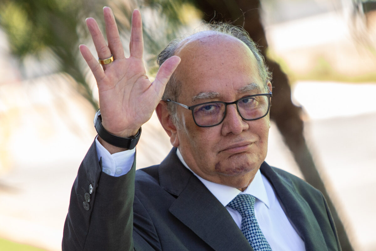 Gilmar Mendes Mantém Suspensão de Trechos da Lei do impeachment