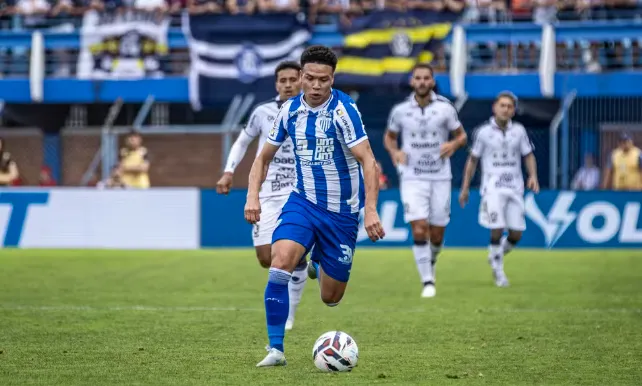 Vila Nova negocia com Marquinhos Gabriel para Série B