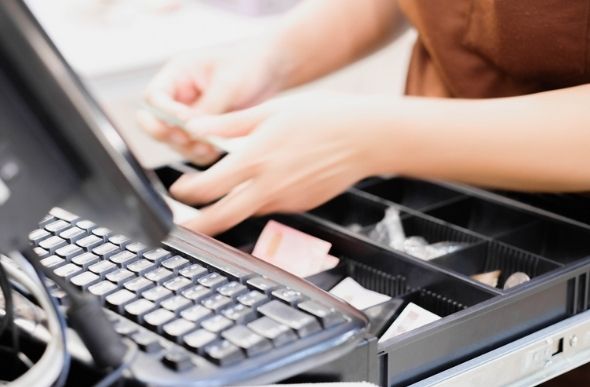 Varejão Letícia Busca Operadora de Caixa em Sete Lagoas