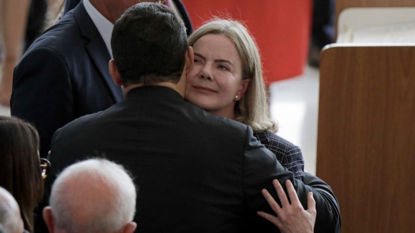 Governo Bate de Frente por Fim da Escala 6×1