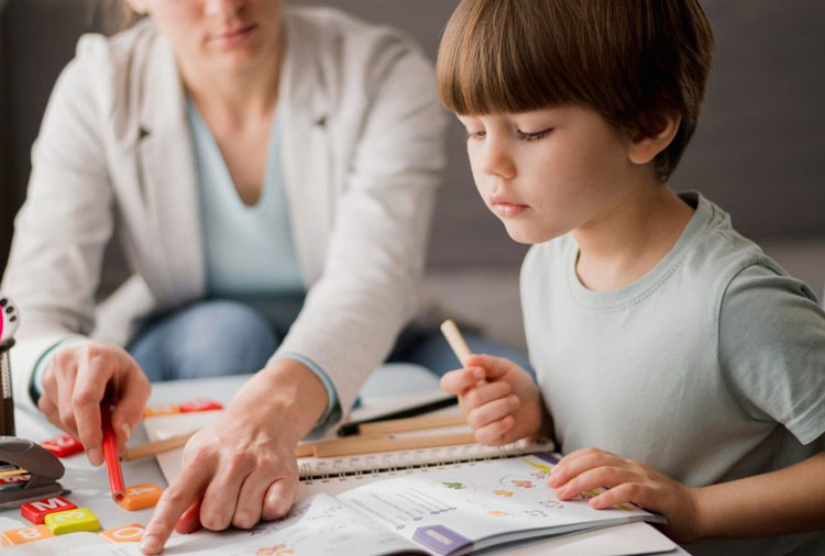 professor-apoio-autismo