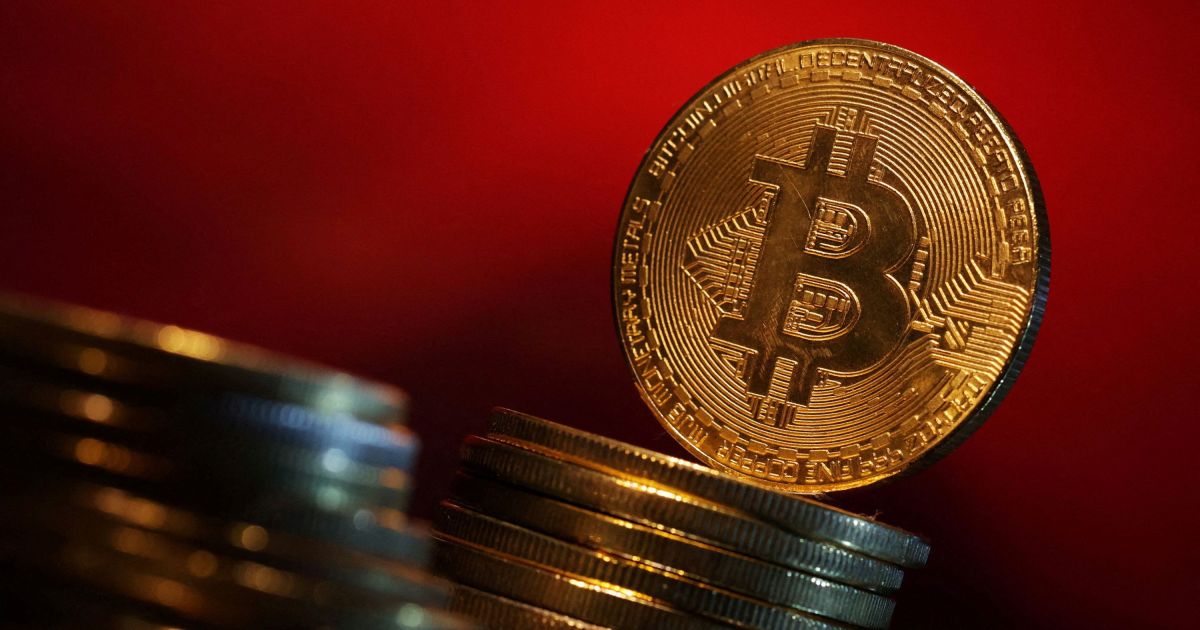 Bitcoin Desaba Após China Endurecer o Combate às Criptomoedas