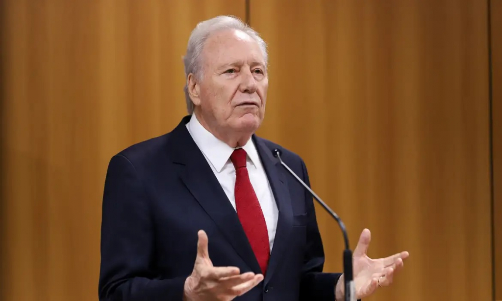 Lewandowski demite Ramagem e Torres da Polícia Federal