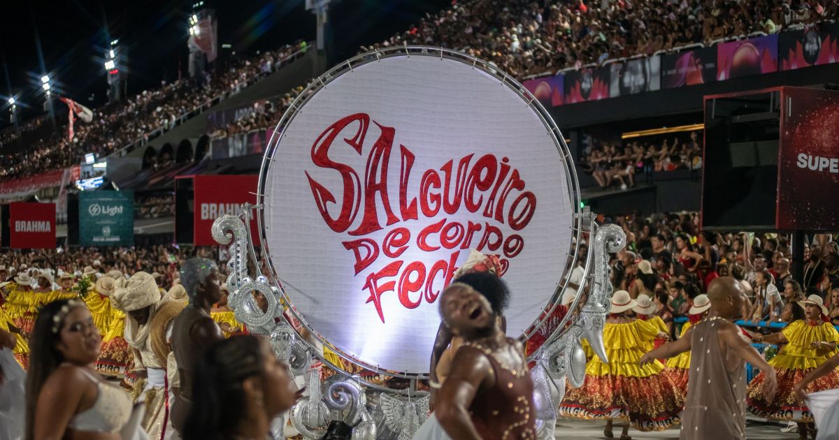 Quatro Gigantes do Samba Incendeiam a Sapucaí em Ensaio Gratuito