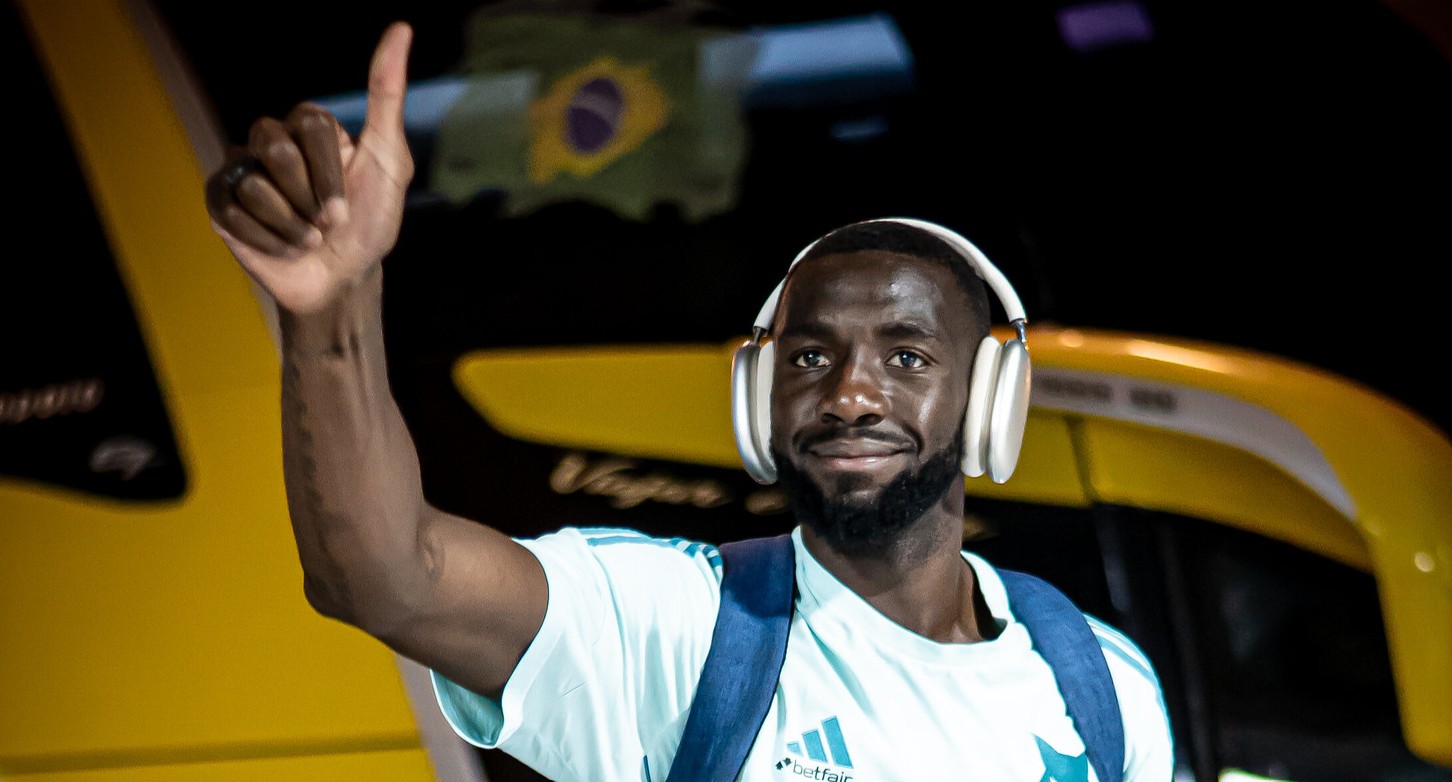 Bolasie Critica Expulsão Polêmica em Jogo do Cruzeiro